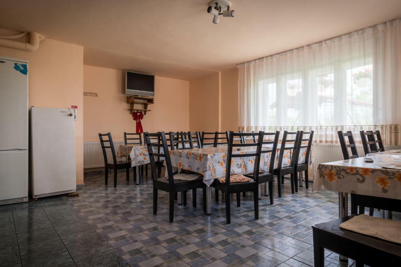 Pensiunea Elena Tasnad Esterno foto